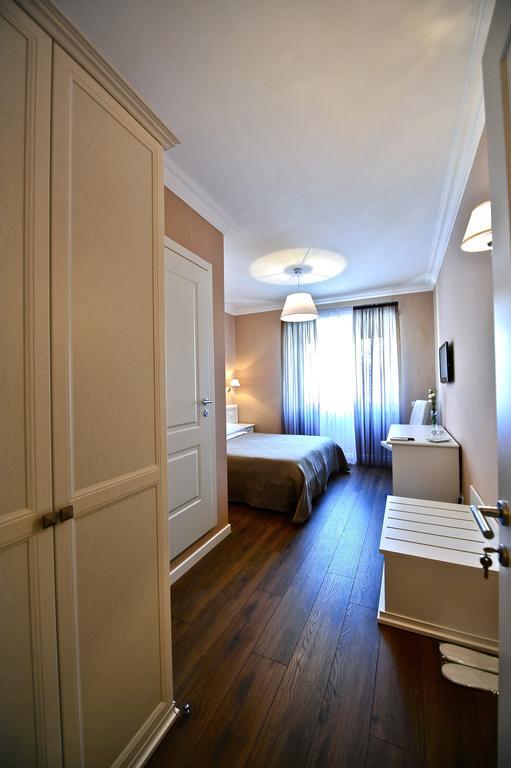 Rim Rooms Rome Room photo